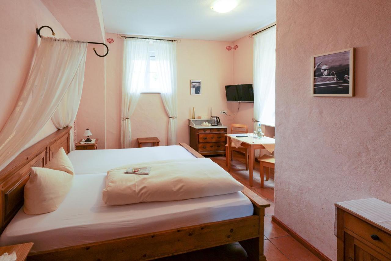 Hotel Alte Buergermeisterei Ediger-Eller Exteriör bild