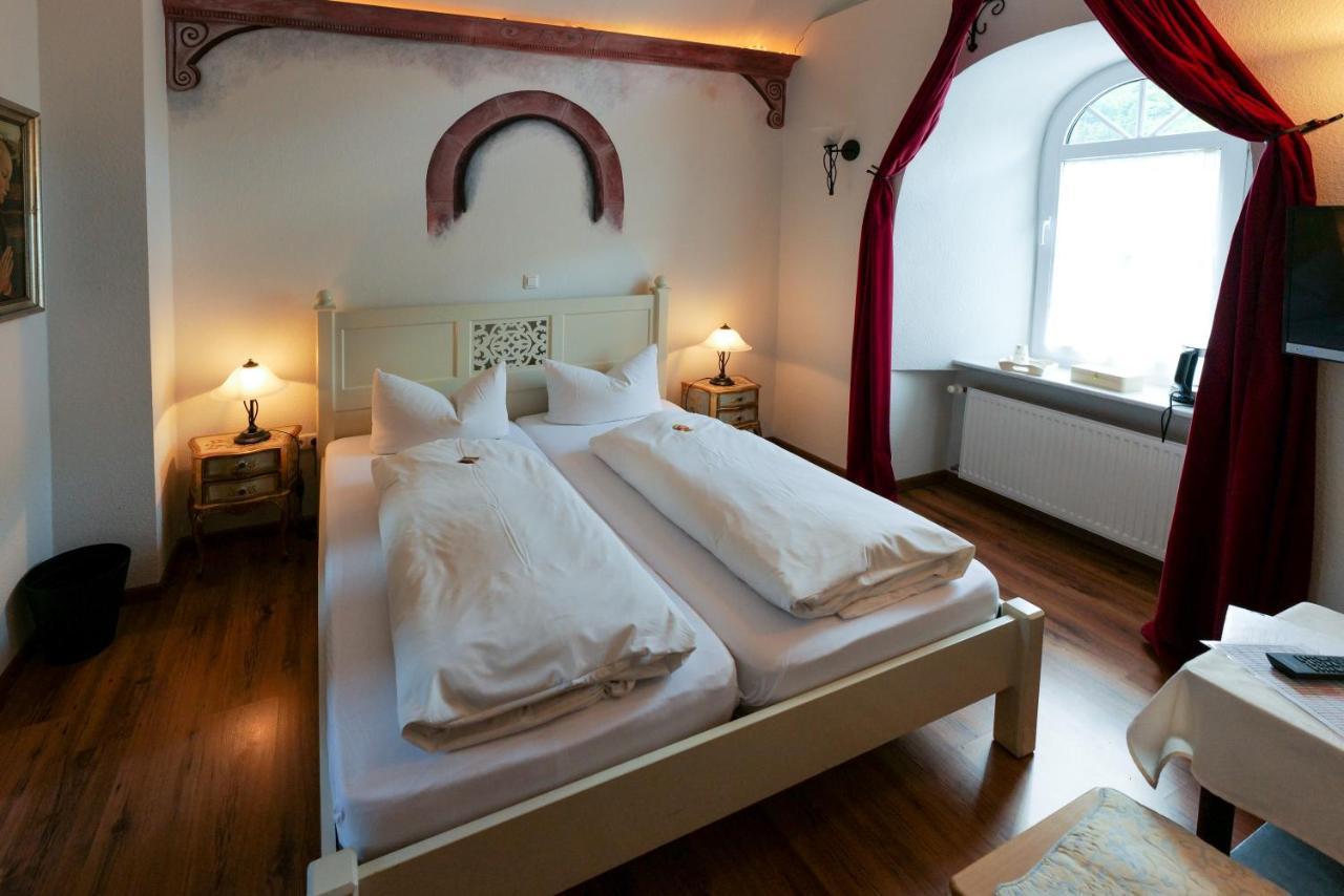 Hotel Alte Buergermeisterei Ediger-Eller Exteriör bild