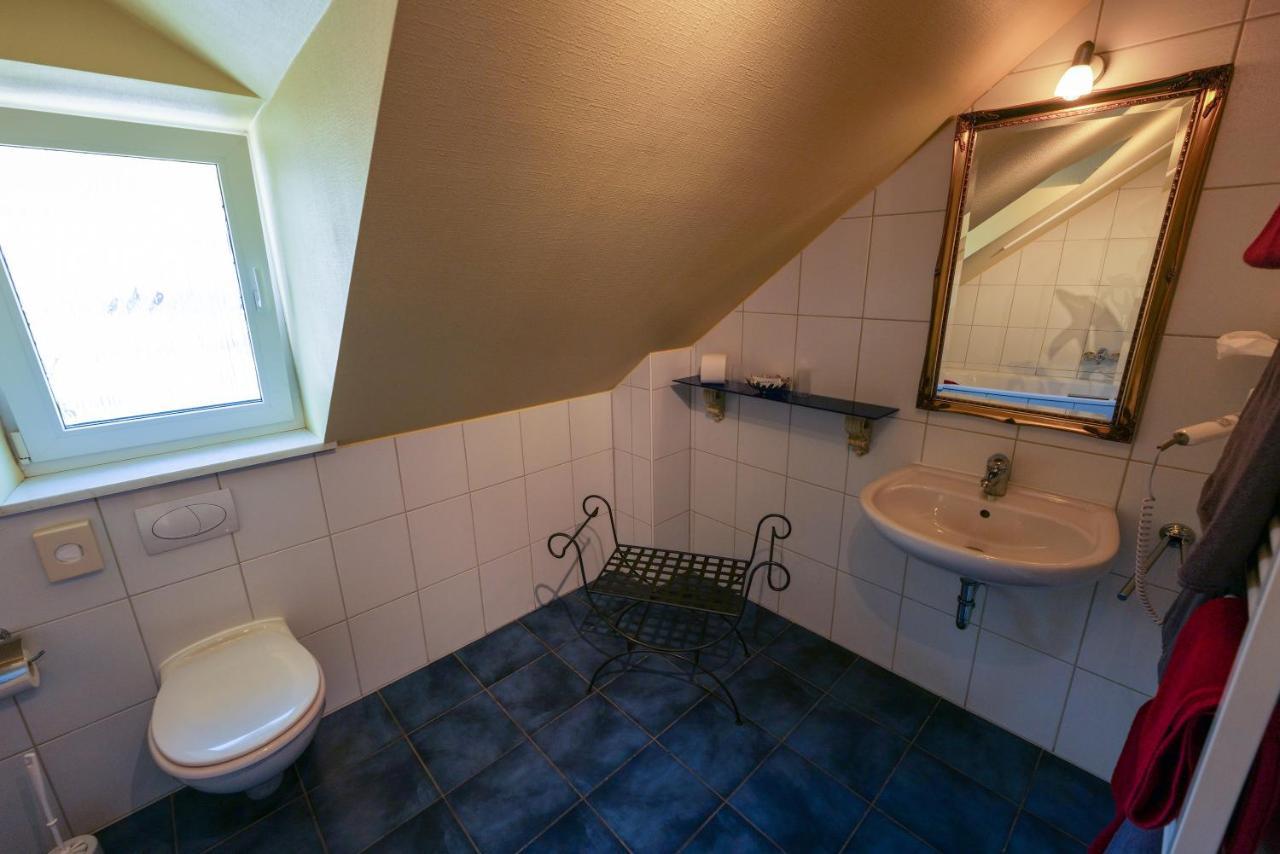 Hotel Alte Buergermeisterei Ediger-Eller Exteriör bild
