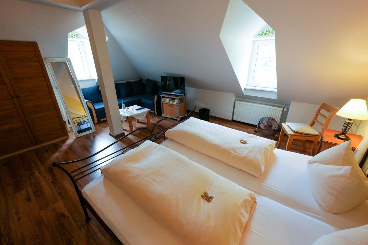 Hotel Alte Buergermeisterei Ediger-Eller Exteriör bild